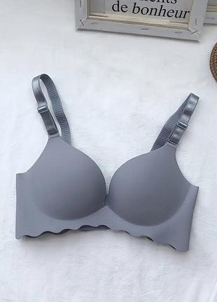 Безшовний бюстгальтер з  пушап чорний беж сірий рожевий
