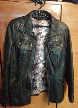 Женская кожаная куртка