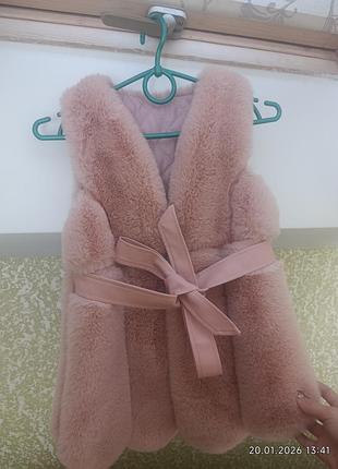 Шубка для дівчинки,продається терміново!