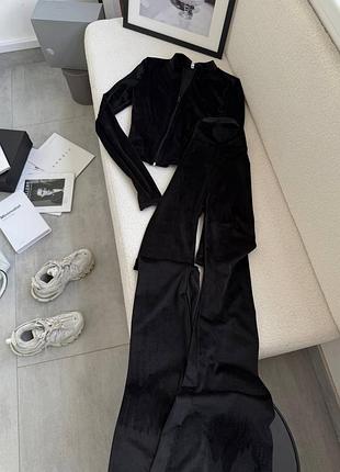 Жіночий велюровий костюм з корсетною кофтою та розрізом через пальчик, велюровий костюм зі штанами кльош 🔥