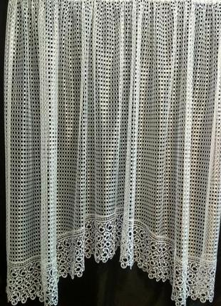 Фіранка аркою.