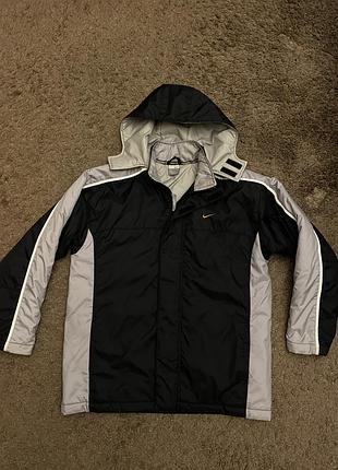 Куртка nike vintage big logo на спині оригінал