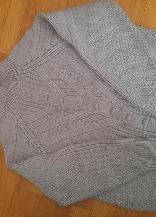 Вязаный теплый свитер женский