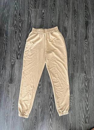 Спортивные штаны бежевые коричневые