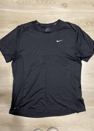 Футболка nike чоловіча