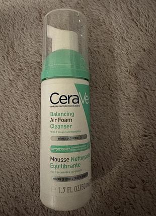 Новая пенка для умывания cerave для нормальной , жирной или комби кожи