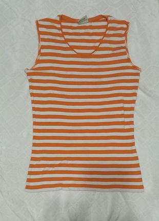 Помаранчева майка у смужку