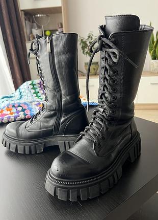 Продам зимові чоботи