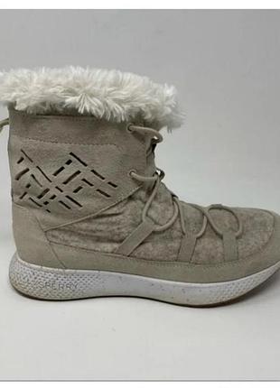 Черевики на хутрі