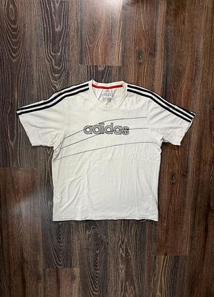 Чоловіча вінтажна футболка adidas