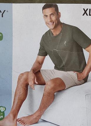 Чоловіча піжама з шортами livergy розмір 56-58