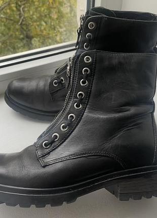Шкіряні черевики