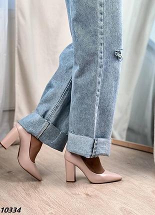 Жіночі туфлі