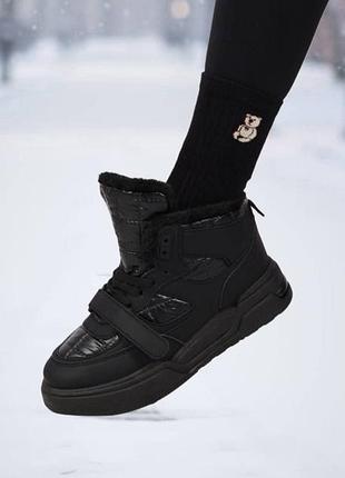 Кроссовки женские 2