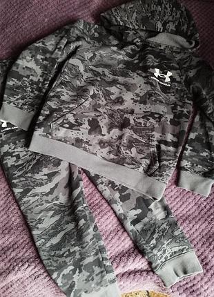 Теплый спортивный костюм для мальчика 6-8 лет