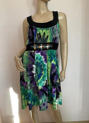 Гарна ошатна сукня з декором / l/ brend zendra