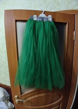 Зеленая фатиновая юбка р. 140-146