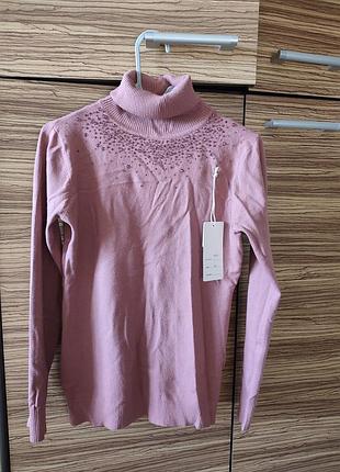 Свитер женский