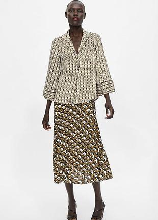 Нова атласна блуза zara basic, p. xs, блузка в геометричний принт