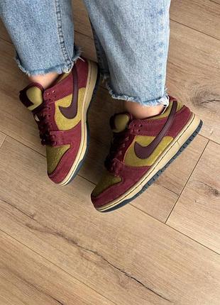Чоловічі кросівки nike sb dunk low dark team red olive / smb+ 🔗