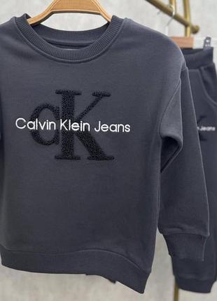 Жіночий костюм calvin klein xs