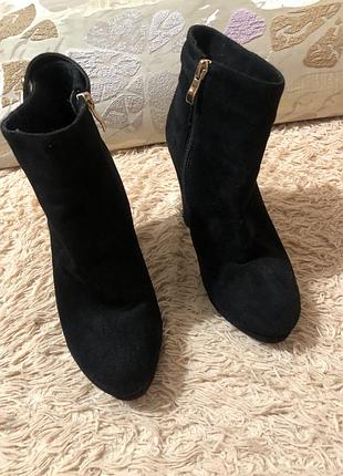 Черевики жіночі штучний замш38 розмір на каблуку