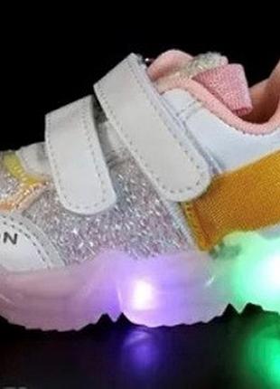 Кроссовки белые светящиеся led 21-25 р 12-15,5 см 23, весна/лето/осень
