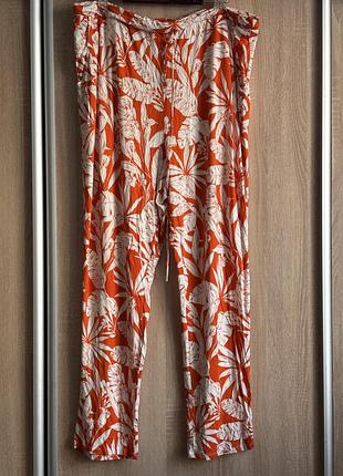 Штани жіночі з яскравим принтом