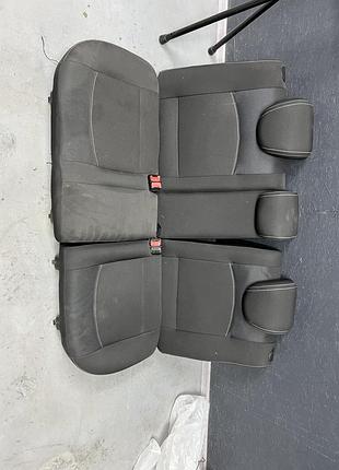 Задние сидения renault clio 3