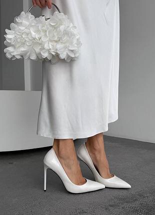 Білі жіночі туфлі з екошкіри на весну осінь