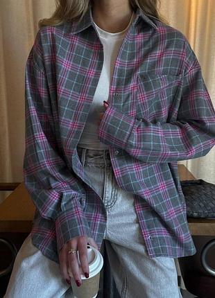 Жіноча картата сорочка