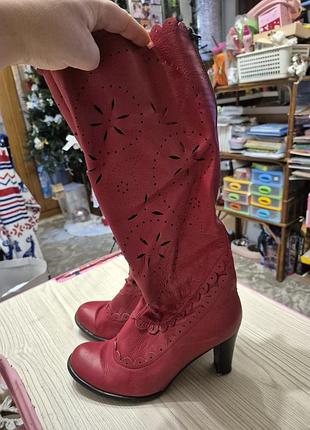 Чоботи, ботфорди, сапожки  червоні