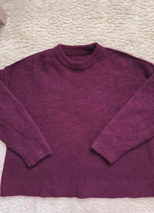 Новий теплий пухнастий светрик у розмірі 54.  м'який, дуже приємний на дотик.