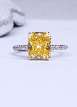 Кільце жіноче з жовтим камінцем муассаніт, регульоване