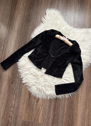 Кофта топ відкрита декольте пухнаста кроп