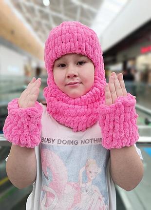 Розовая шапка-балаклава с митенками