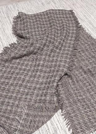 Роскошный шерстяной палантин.италия