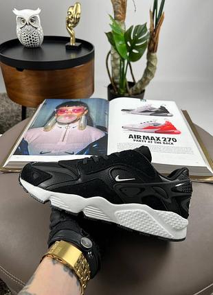 Nike air huarache black white