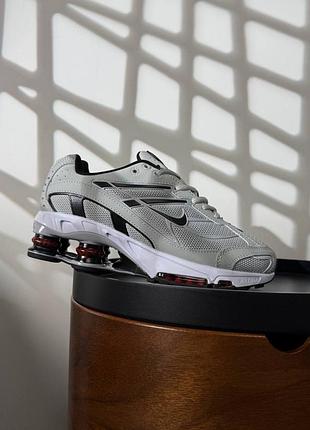 Nike x supreme shox ride 2 sp light grey black