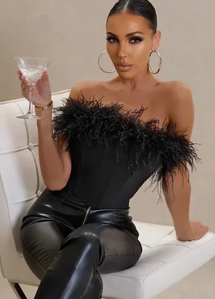 Корсет топ с перьями club l all about you black feather bandeau corset top - xs