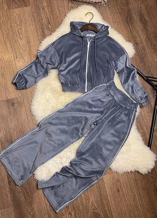 Стильный костюм для девочек