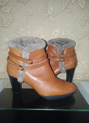 Fratelli rossetti - премиальные итальянские ботильоны из натуральной кожи и цигейки.