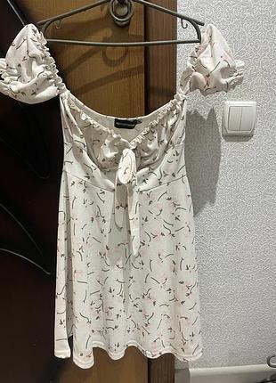 Платье в цветочек