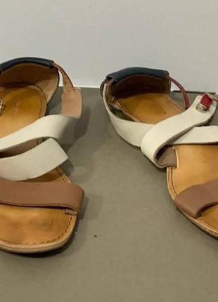 Брендовые кожаные боссоножки в отличном состоянии 38р. 24см