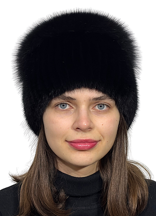 Жіноча хутряна норкова шапка на в'язаній основі з помпоном з хутра песця чорний