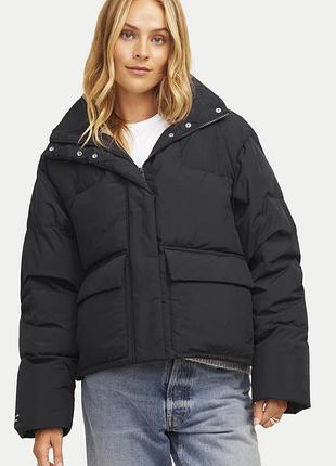 Продам зимову куртку(пуфер) jjxx