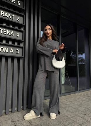 Брючный костюм женский серый графитовый осенний весенний зимний