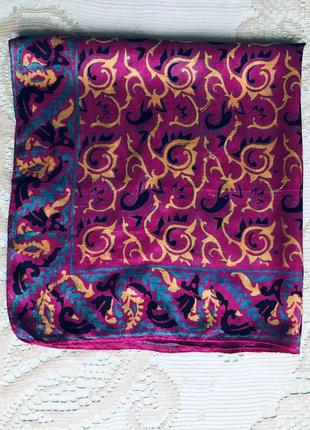 Причудливо-изысканный платочек-гаврош из матового тонкого шелка. индия.8 фото