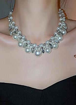 Кольє багатошарове білі намистини