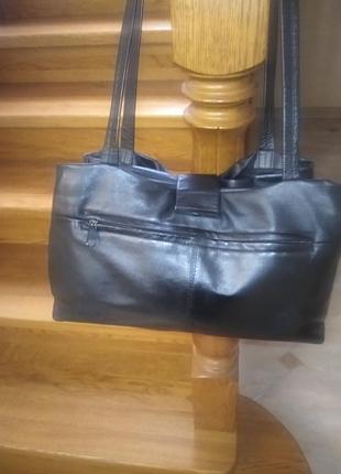 Сумка жіноча шкіряна з довгими ручками